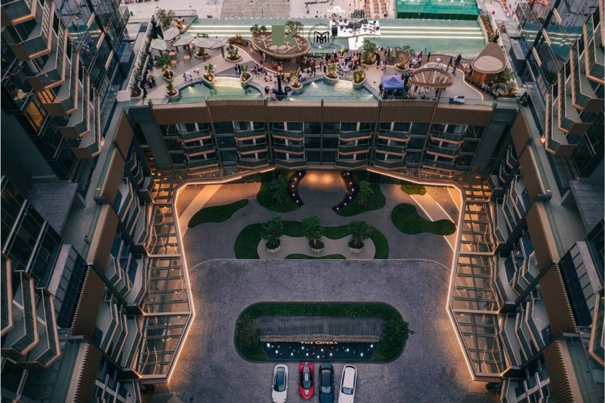 The Metropole Opera Residence By Kaystay Хошимин Экстерьер фото